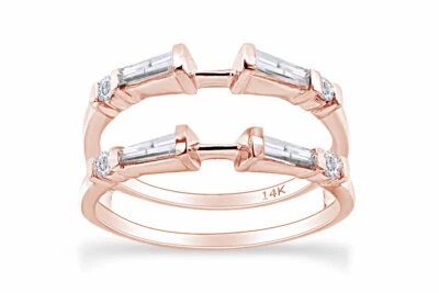 Protector de anillo potenciador de diamantes naturales talla baguette en oro rosa de 14 quilates (0,5 quilates) Foto 1 de 4