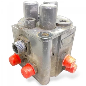 Econic II TP2041435  Power Steering Pump 20875386 22822219 7422822219 7420875386 - Picture 1 of 5