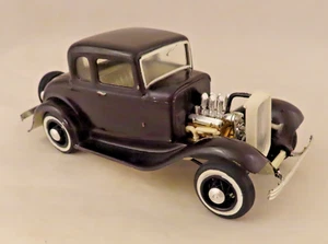 AMT 1928 Modelo A Ford Vintage Modelo Kit 1/25 Escala 2128-150 - Imagen 1 de 5