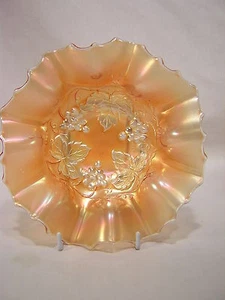 Dugan Diamant Glas GOLDENE TRAUBEN Karneval Ringelblume 7 1/4" Schüssel - Bild 1 von 4