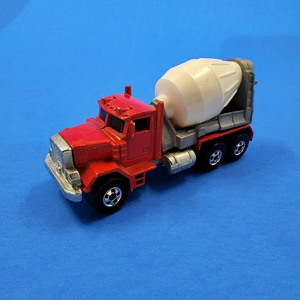 Camión de hormigón Hotwheels Peterbilt 1979 Foto 1 de 4