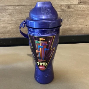 2018 Six Flags Wiederverwendbar Lila Wasserflasche Getränketasse Nachfüllbar Coca-Cola - Bild 1 von 3