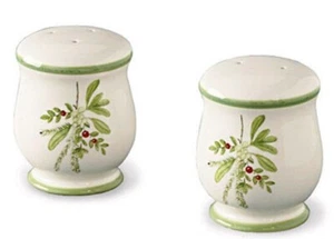 Salt & Pepper Shaker Set Holly & Ivy Park Designs Christmas Decor Ceramic 3 inch - Picture 1 of 1