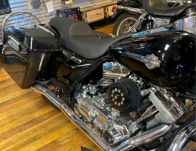 Assento gel perfil baixo liso Saddlemen Profiler 1997-2007 Harley Touring Models - Imagem 1 de 4