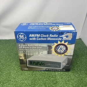 Vtg GE Am/FM Clock Radio Carbon Monoxide Alarm Plug-in Or Battery Model 7-4888 - Picture 1 of 8