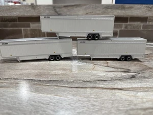 Athearn "UPS" 40' Paketwagen Anhänger HO Maßstab 1:87 (3 Stück) - Bild 1 von 2