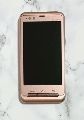 Smartphone Fujitsu Docomo Cuerpo Globetrotter Colaboración Japonés Teléfono Abatible Foto 1 de 4