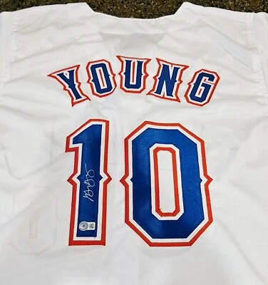 Футболка с автографом Майкла Янга из MLB Texas Rangers с услугами аутентификации Beckett - Изображение 1 из 4