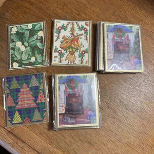 Vintage 60 x Strung Gift Tags - Christmas Xmas Gifts - New Unused - Picture 1 of 3
