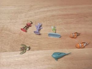Disney Collector Packs Park Series Collectors Mini Characters 7 Figures Nemo - Picture 1 of 7
