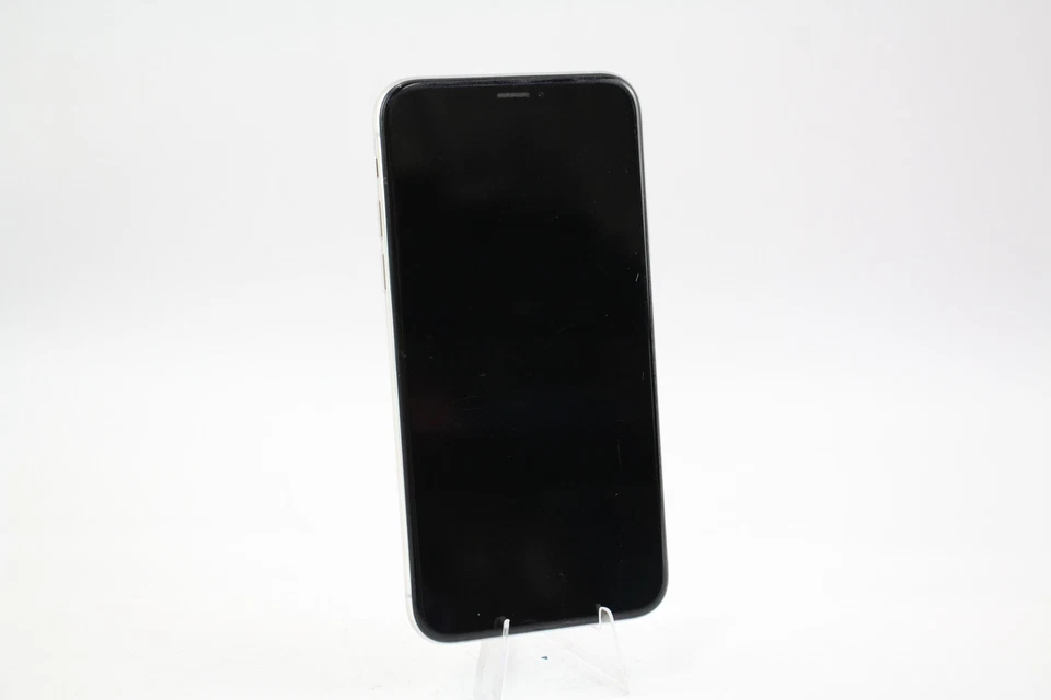 Apple iPhone XS (Unlocked) A2097 64GB Silver Grade C Boxed - Image 1 of 4