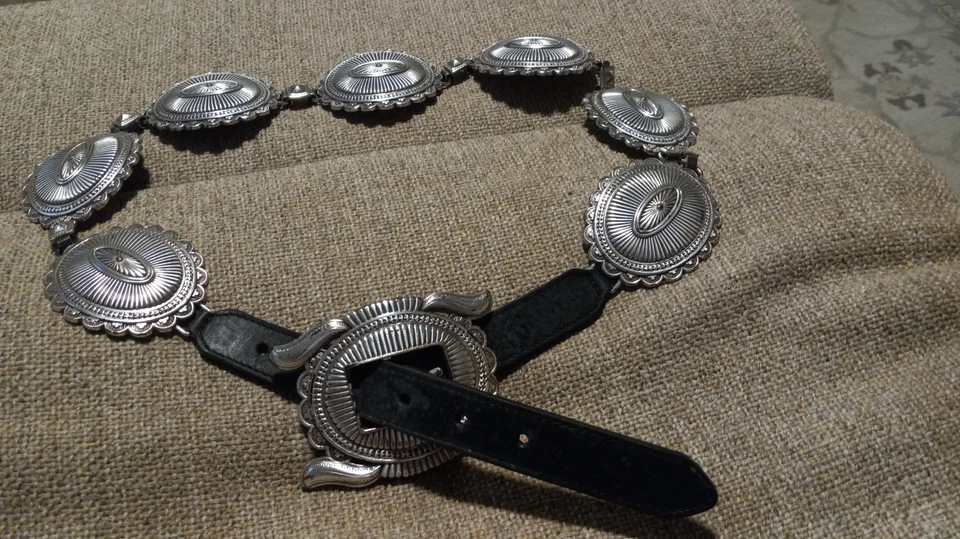 JUSTIN BOOTS Talla 34" Big Conchos Tono Plateado Top Grano Cuero de Vaca Cinturón Años 90 Foto 1 de 4