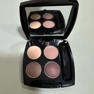 Avon True Color Eyeshadow Quad: Blushing Raisin Q702 Discontinued - Picture 1 of 3