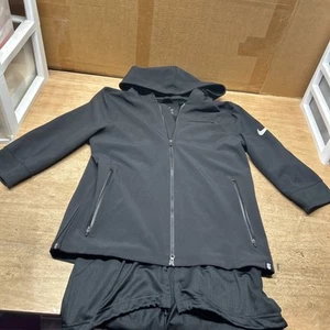 NIKE DRI FIT 3/4 SLEEVE BASKETBALL JACKET SZ MEDIUM 830825-010 KYRIE IRVING - Picture 1 of 7