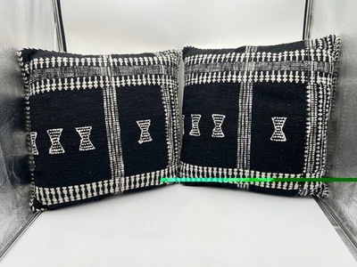 Pottery Barn Mullen Woven Accent Throw Pillows Set Of 2 W/ Insert Black Off Wht - Image 1 of 4