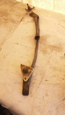 1991-1996 Nissan 300ZX стеклоочиститель связь Z32 - Изображение 1 из 4