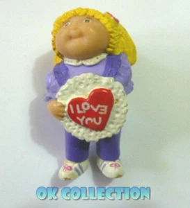 CABBAGE PATCH KIDS personaggio pvc alto 6 cm -LEI CON CUORE (Hong Kong 1984) 23. - Picture 1 of 3