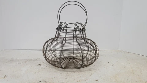 Vintage Primitive Wire Collapsible Top Egg Gathering Basket Cover