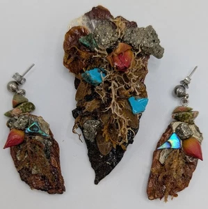 Artisan Abstract Mixed Media Brooch & Earrings Set Moss Gemstones Rose MOP Bark - Picture 1 of 23