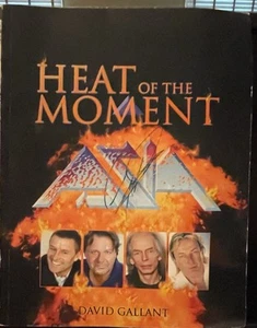 Asia: The Heat of the Moment - David Gallant Signed By Geoff Downes! Rare Book - Picture 1 of 3