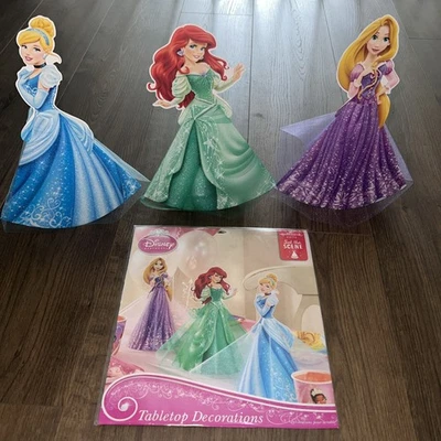 Hallmark Party Set The Scene Disney Princess 桌面装饰裙 — 第 1/4 张图片