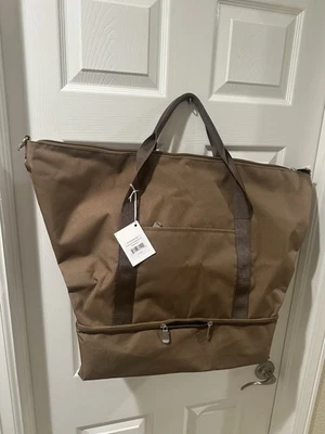 Lo & Sons The Catalina Deluxe Large Weekender in Golden Brown, NWT - Image 1 of 4