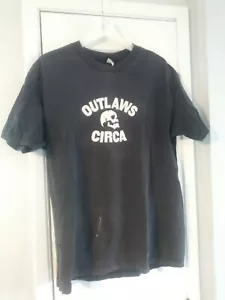 Vintage CIRCA "Outlaws" Black T Shirt LARGE footwear skateboarding - Picture 1 of 11