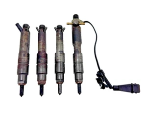 4 Injektor Einspritzdüse VW Audi Seat Skoda 1.9 TDI 0432193696 028130202P Bosch - Picture 1 of 3