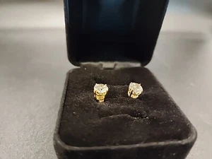 18k Yellow Gold Stud Earrings w/ 6mm Goshite Stone - Bild 1 von 6