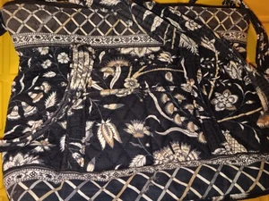 Vera Bradley Crabtree & Evelyn EXKLUSIVE SCHWARZE BEUTELTASCHE - Bild 1 von 7