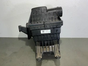✅ 2015-2022 GMC CANYON CHEVROLET COLORADO AIR INTAKE CLEANER BOX OEM 572M - Picture 1 of 9
