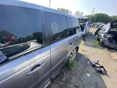 Used Rear Left Door Assembly Rear Side fits: 2012 Land rover Range rover sport p Foto 1 de 4