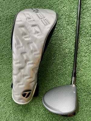 Taylormade Qi35 Max Fairway 3 Wood Regular Flex Right Handed Mens Golf Club - Image 1 of 4