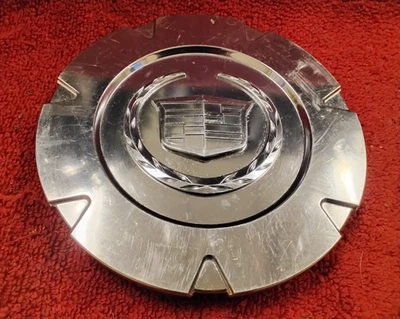 Cadillac Escalade : 2007, 2008, 2009,  7.75", Chrome Center Cap - Image 1 of 4