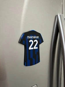 Camiseta deportiva inspirada en el Inter de Milán Henrikh Mkhitaryan imán nevera imán coleccionable - Imagen 1 de 3