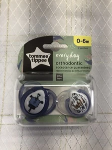 Tommee Tippee Orthodontic Pacifier Binky Giraffe The Wild One 0-6 Months Unisex - Picture 1 of 6