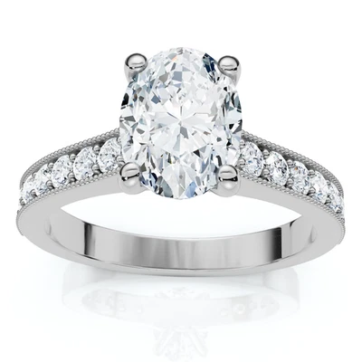 Anillo de compromiso de diamantes ovalados de 1 1/3 quilates de oro de 14 k o platino cultivado en laboratorio Foto 1 de 4