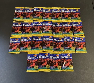 25 packages 1994 Score Footballl Cards 14 Cards per pack New Old Stock - Image 1 of 2