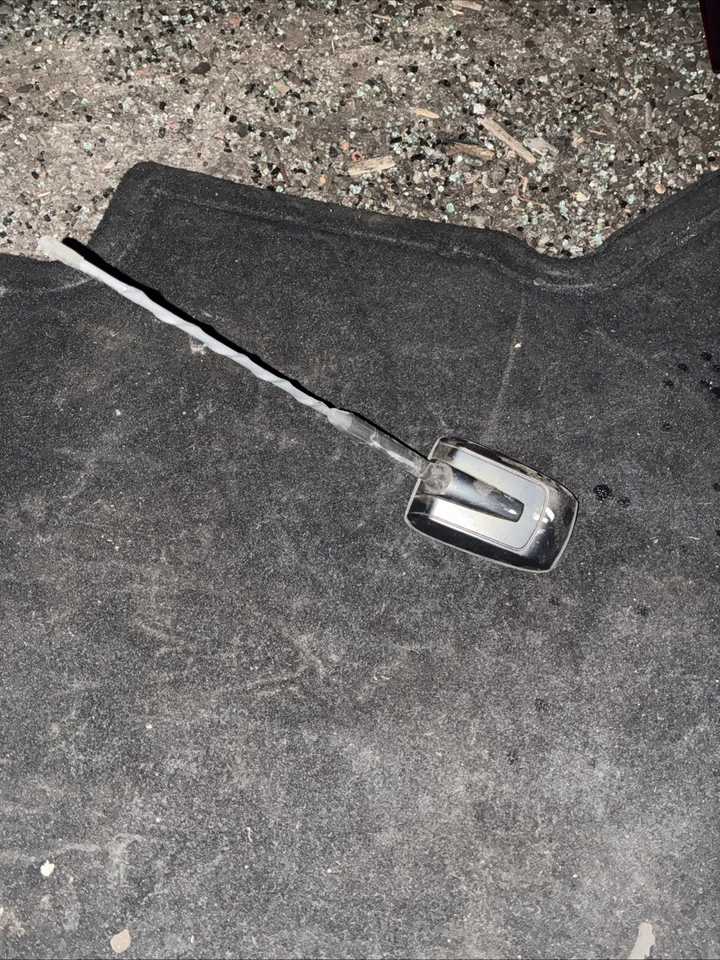 Антенна монтируемая на крышу 2006-2011 FORD FUSION HM5Z18813A 9E5T19G461AB - Изображение 1 из 3