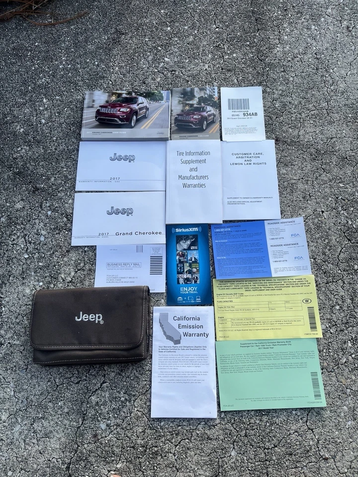 Jeep Grand Cherokee 2017 conjunto de manual del propietario con estuche y libros de garantía OEM Foto 1 de 1