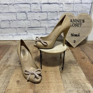 Valentino Garavani Tan Peep-Toe Fiocco Tacchi Taglia 38 - Foto 1 di 18