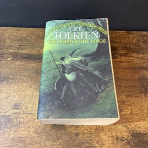 The Lord of the Rings by JRR Tolkien Paperback One Volume Edition Harper Collins - Bild 1 von 10