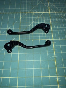 COPPIA LEVE sagomate vespa 50 special 125 primavera nere alluminio  - Foto 1 di 3