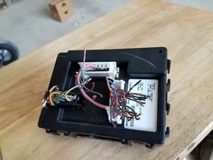 05 2005 NISSAN ALTIMA BODY CONTROL MODULE BCU BCM 284B1ZB000 284B1ZB700 OEM - Picture 1 of 3