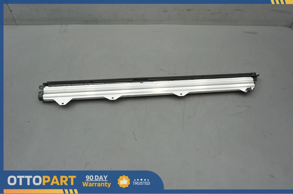 2013-2019 BMW 650i GRAN COUPE Rear Right Side Door Window Sun shade OEM 7288148 - Image 1 of 4