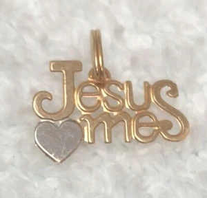 Jesus Loves Me Heart 14K Gold Pendant Charm - Picture 1 of 7