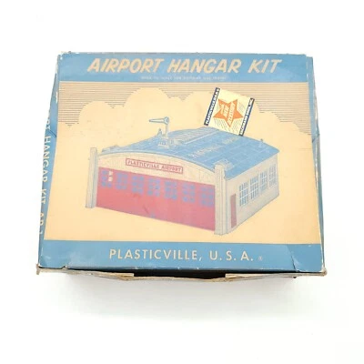 Plasticville Airport Hangar AP-1   TWO JETS AND ORIGINAL BOX  - Image 1 of 4