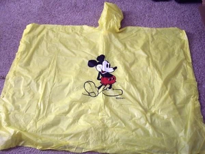 DISNEY Poncho da pioggia con cappuccio vintage ufficiale Topolino... Poncho adulto - Foto 1 di 1
