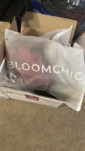 Größe 10 • Medium • BloomChic Kleiderpaket Paket 4 Neu mit Etikett - Sie wählen einen Artikel - Bild 1 von 2