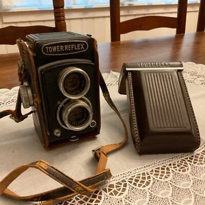 Sears Roebuck Tower Reflex TLR Camera in Case , 120 Film 1:35 F=7.5 cm Walzer - Picture 1 of 9